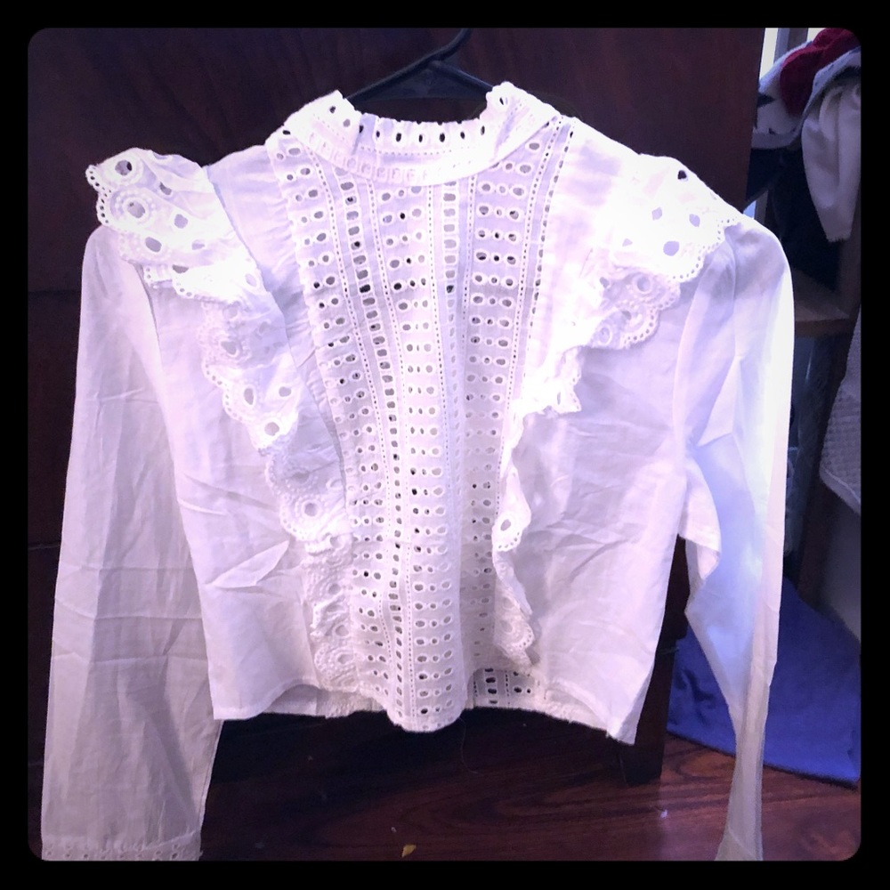 NWT Sexy pure white cropped blouse